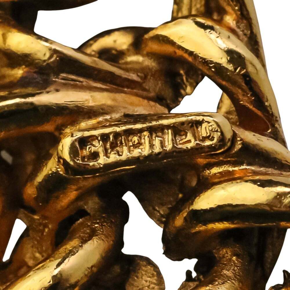 CHANEL Vintage Gold Logo Brooch - Picture 10 of 12